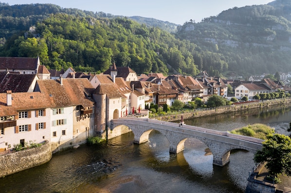 Peanut Medieval Lodge accepte les chiens à Clos du Doubs