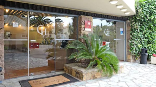 Calvi Hôtel accepte les chiens à Calvi