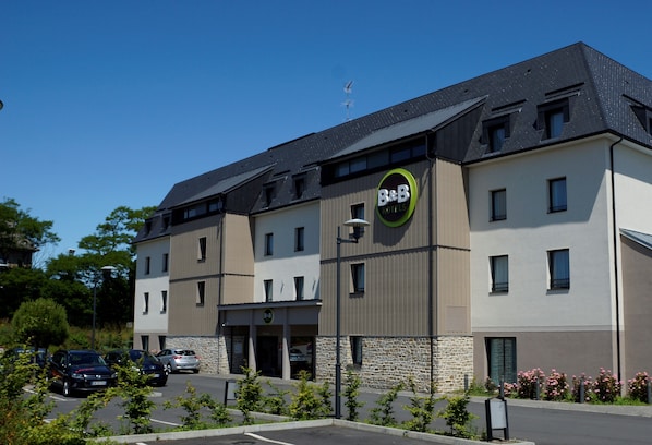 B&B Hotel Saint-Malo Sud accepte les chiens à Saint-Jouan-des-Guerets