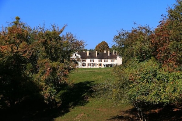 Chambres d'hôtes du Domaine Val Bruant accepte les chiens à Arc-en-Barrois