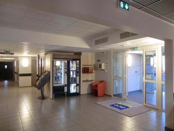 ACE Hôtel Chartres accepte les chiens à Le Coudray