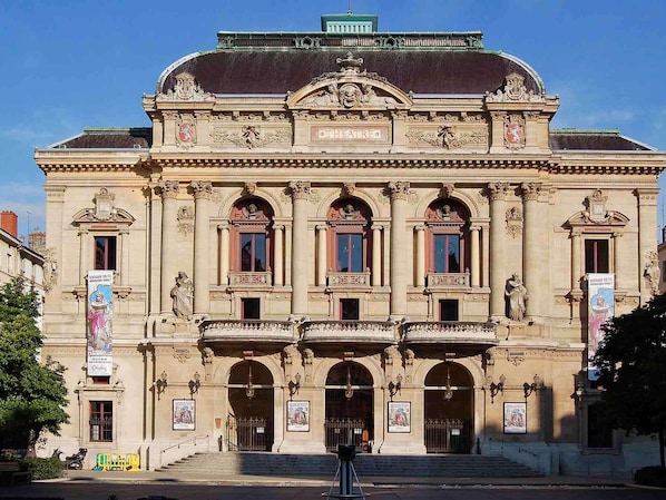 Hôtel Mercure Lyon Centre Lumière accepte les chiens à Lyon