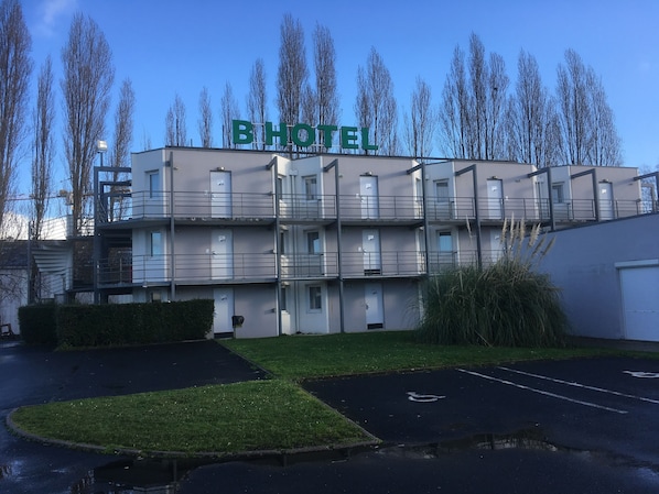 BHôtel De Caen accepte les chiens à Mondeville