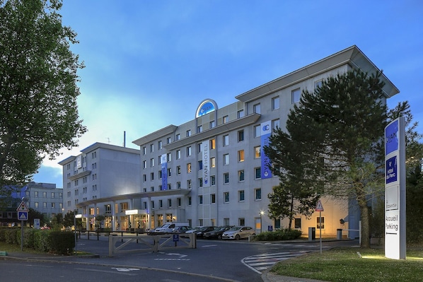 Cyan Hotel Roissy Villepinte Parc Des Expositions accepte les chiens à Villepinte