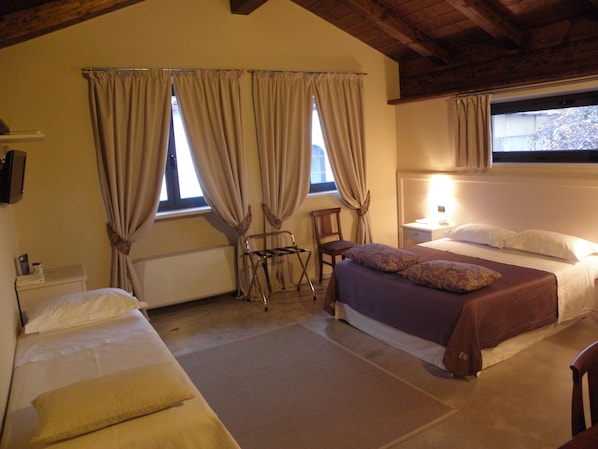 Albergo della Ceramica accepte les chiens à Villanova Mondovi