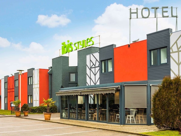 ibis Styles Rouen Val De Reuil accepte les chiens à Val-de-Reuil
