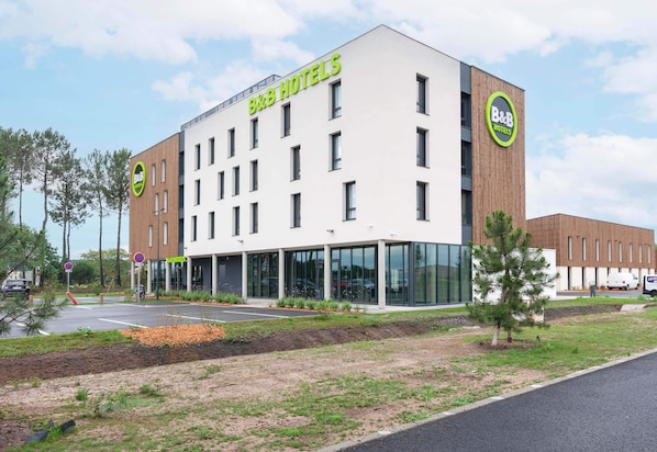 B&B Hotel Saint-Geours-De-Maremne Hossegor accepte les chiens à Saint-Geours-de-Maremne