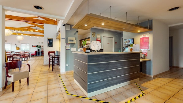 Auberge EverHôtel accepte les chiens à Ibos