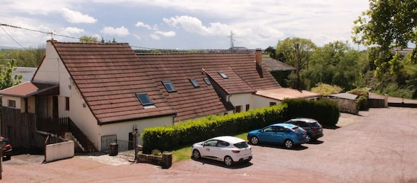 Gîtes de Montvaltin accepte les chiens à Le Breuil