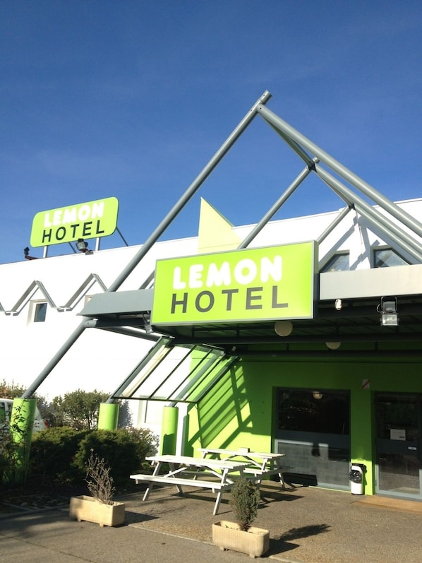 Lemon Hotel Avignon Rochefort du Gard accepte les chiens à Rochefort-du-Gard