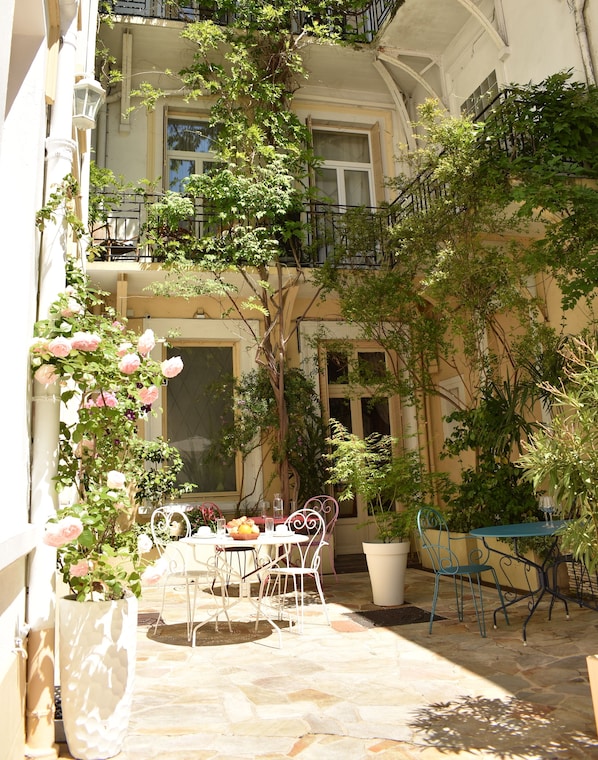 Hotel Henri IV accepte les chiens à Tarbes