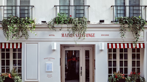 Hotel Maison Saintonge accepte les chiens à Paris