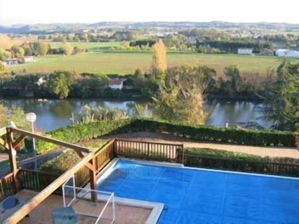 Brit Hotel Vallee du Lot accepte les chiens à Fumel