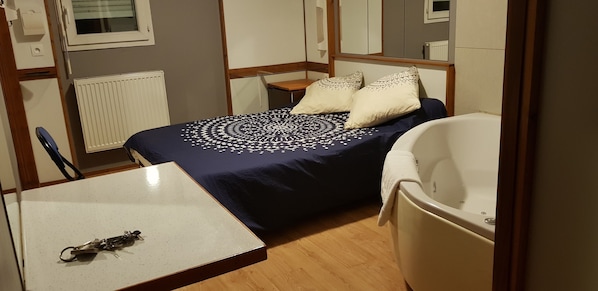 Hotel Eco Logis Bellevue Pyrénées accepte les chiens à Semeac