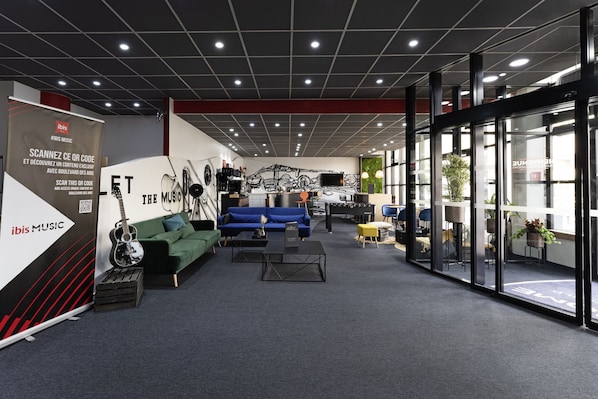 ibis Paris Pantin Eglise accepte les chiens à Pantin