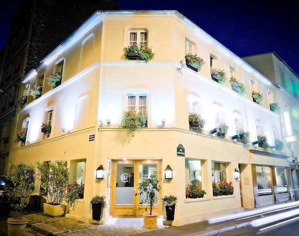 Hôtel Champerret Héliopolis accepte les chiens à Paris