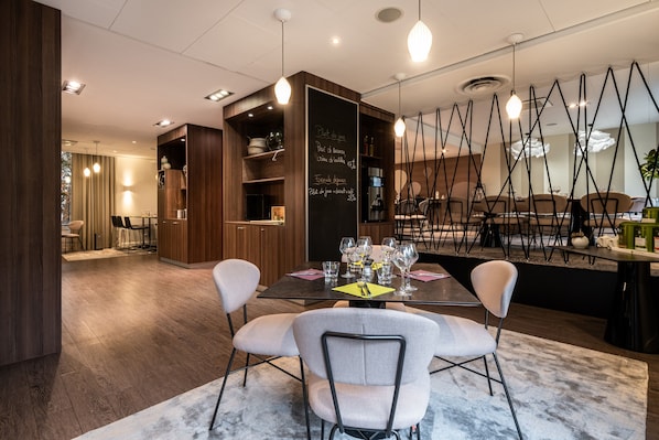 Mercure Grenoble Meylan accepte les chiens à Meylan