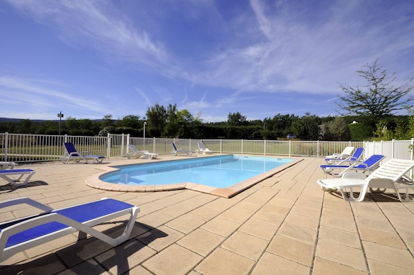 ibis Sisteron accepte les chiens à Sisteron