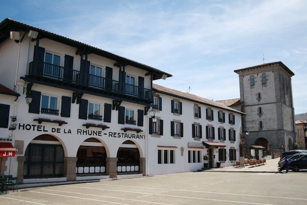 Hôtel de la Rhune accepte les chiens à Ascain
