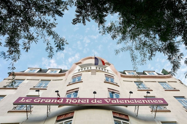 Le Grand Hôtel de Valenciennes accepte les chiens à Valenciennes