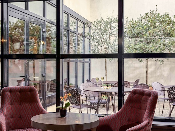 Mercure Paris Tour Eiffel Grenelle accepte les chiens à Paris