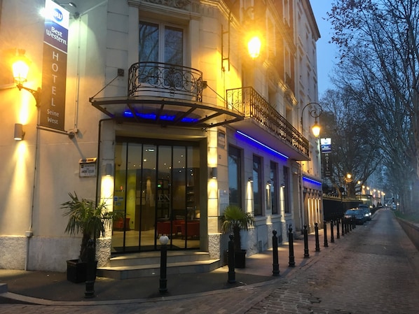 Best Western Seine West Hotel accepte les chiens à Puteaux