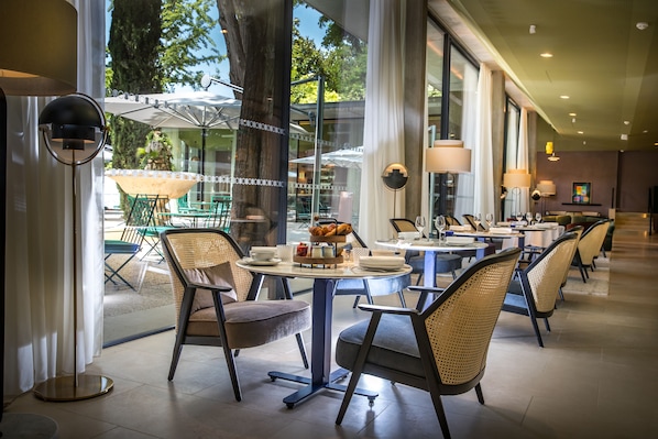 Maison Albar Hotels L'Imperator accepte les chiens à Nîmes