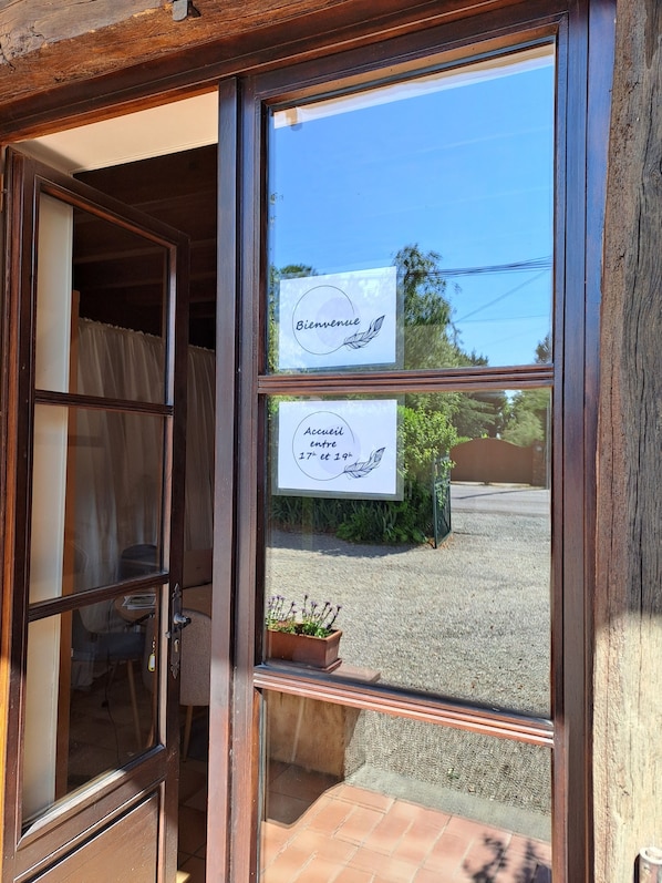 Inspirations accepte les chiens à Saint-Loup-Geanges