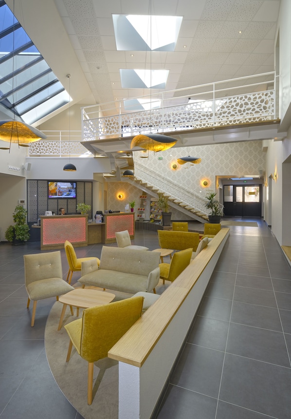 The Originals Boutique, Hôtel Le Lion d'Or accepte les chiens à Maen-Roch