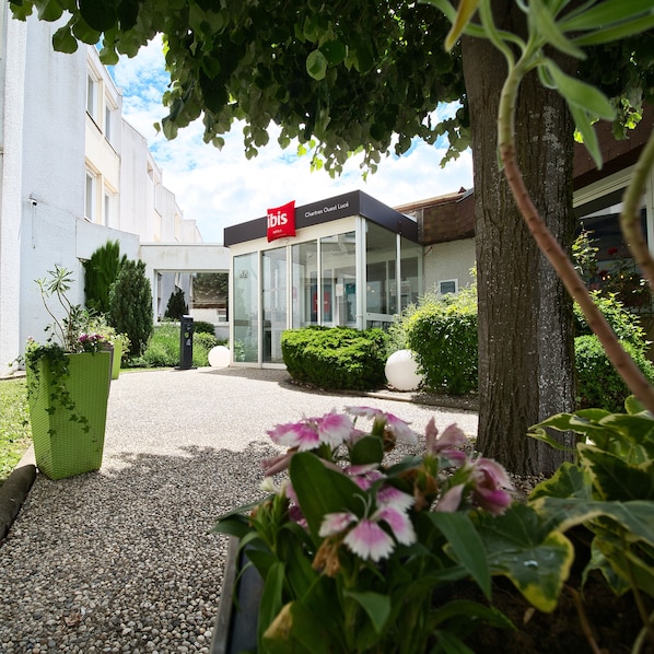 ibis Chartres Ouest Luce accepte les chiens à Lucé