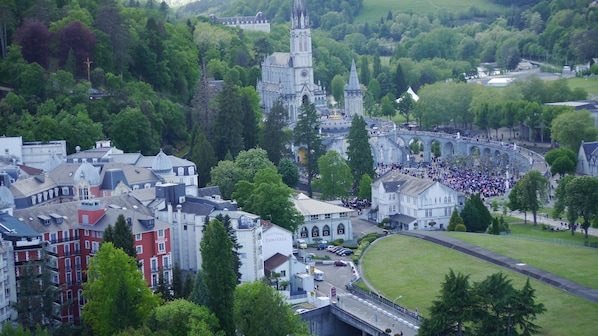 Hotel Sainte Rose accepte les chiens à Lourdes