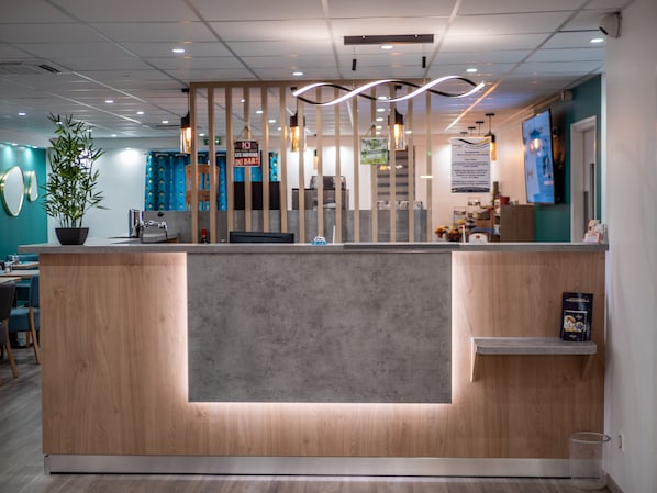 Hotel Restaurant Bleu France accepte les chiens à Eragny