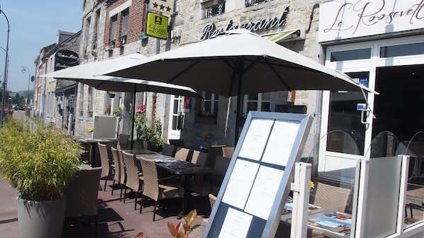 Hôtel Le Roosevelt accepte les chiens à Givet