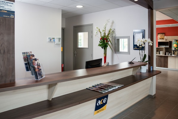 ACE Hôtel Caen Nord Mémorial accepte les chiens à Saint-Contest