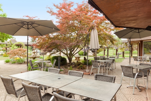 Charme Hôtel & Spa, Montbéliard Sud accepte les chiens à Arbouans