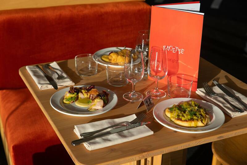 Facette accepte les chiens à Paris