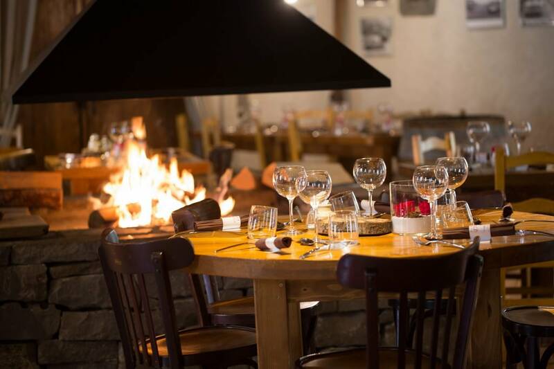 Aux 500 Diables - Auberge accepte les chiens à Chambon-sur-Lac