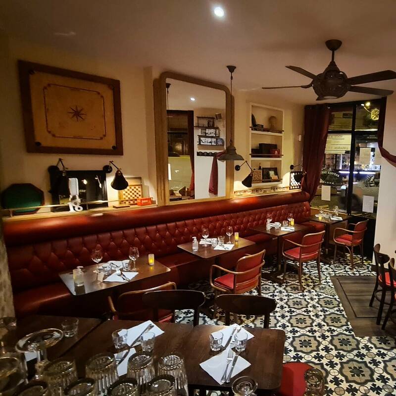 Aux Dés Calés 18 - Moreau accepte les chiens à Paris