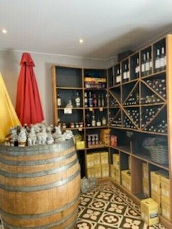 Restaurant Les Platanes accepte les chiens à Contes