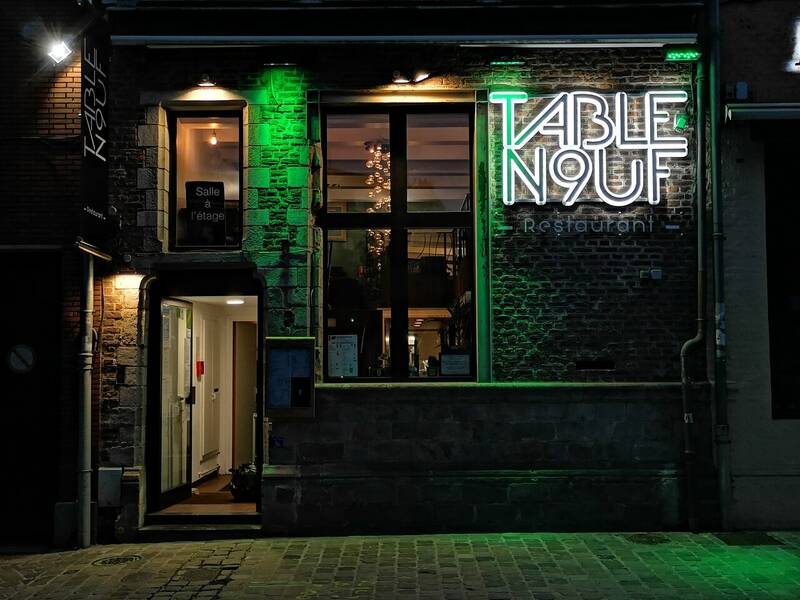 Table N9uf accepte les chiens à Lille