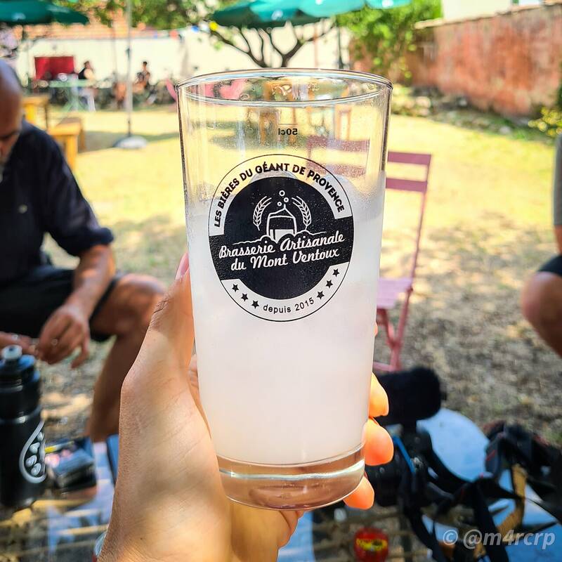 Pista Cycling Café accepte les chiens à Bedoin