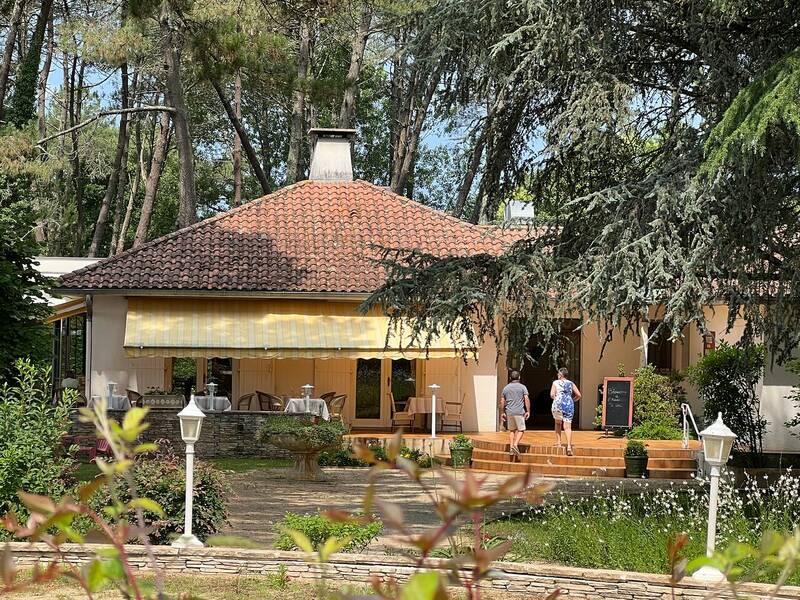 Côté Quillier, l'Auberge Coussau accepte les chiens à Magescq