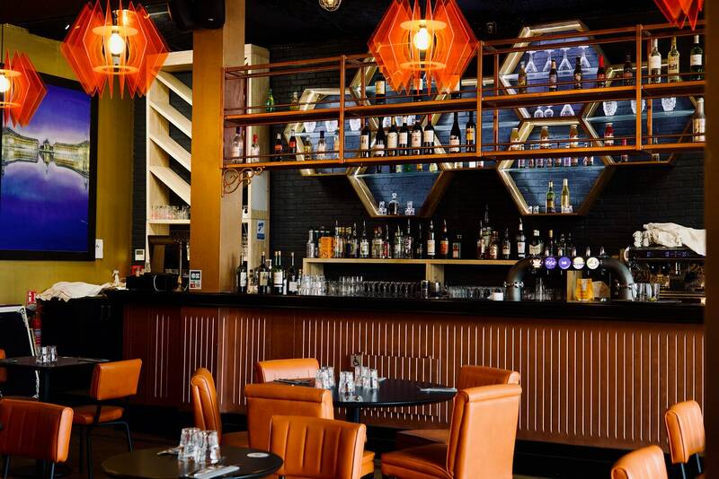 Hexagone Boca accepte les chiens à Bordeaux