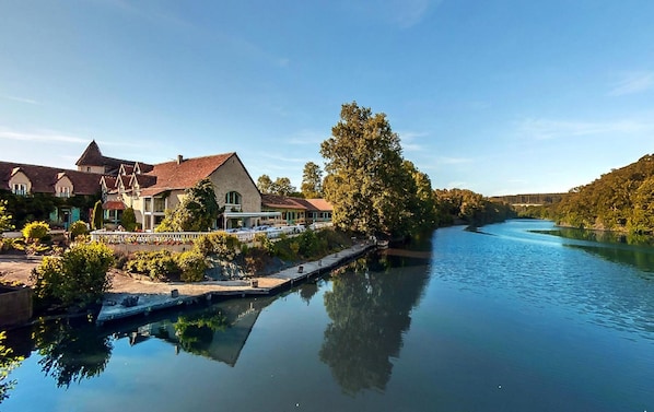 Les Étangs de Guibert accepte les chiens à Neufchatel-en-Saosnois