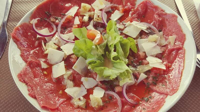 Brasserie la Bodega accepte les chiens à Saint-Sorlin-en-Valloire