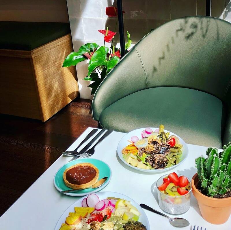 Soeurs accepte les chiens à Paris