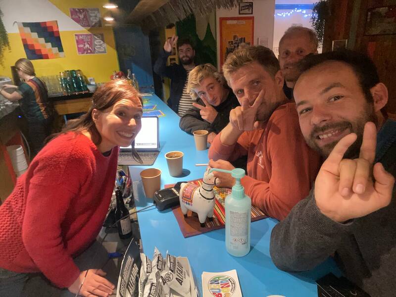 Buena Onda Social Club accepte les chiens à Caen