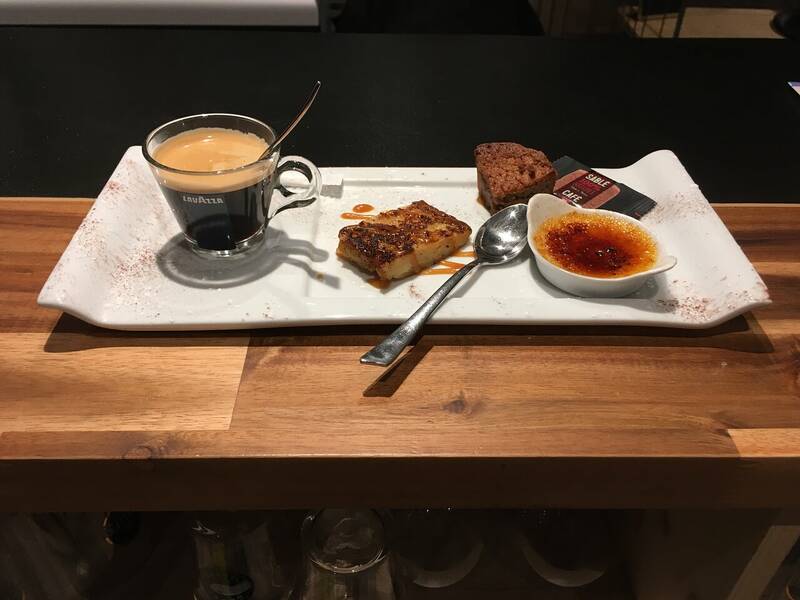 Le Bouche a Oreille accepte les chiens à Les Sables d'Olonne