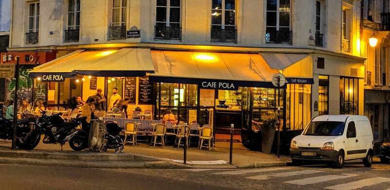 Cafe Pola accepte les chiens à Paris