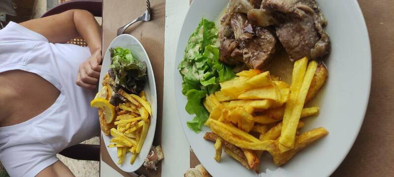 Restaurant Chez Oscar accepte les chiens à Villeton